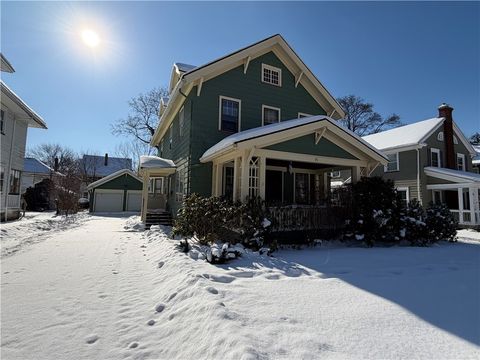 Photo of 71 Inglewood Drive, Rochester, NY 14619 (MLS # R1660106)