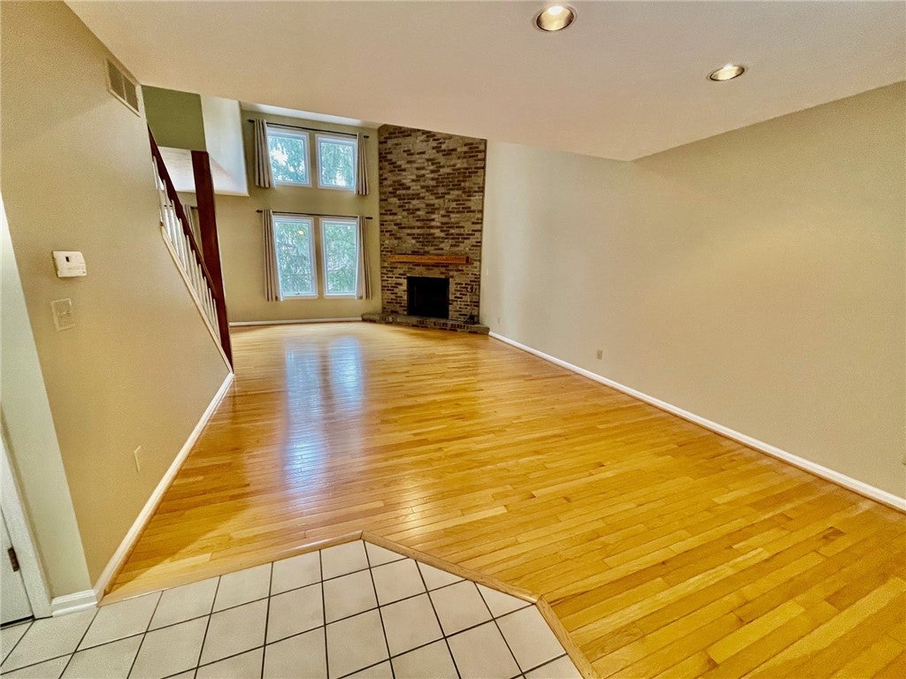48 Colonial Circle