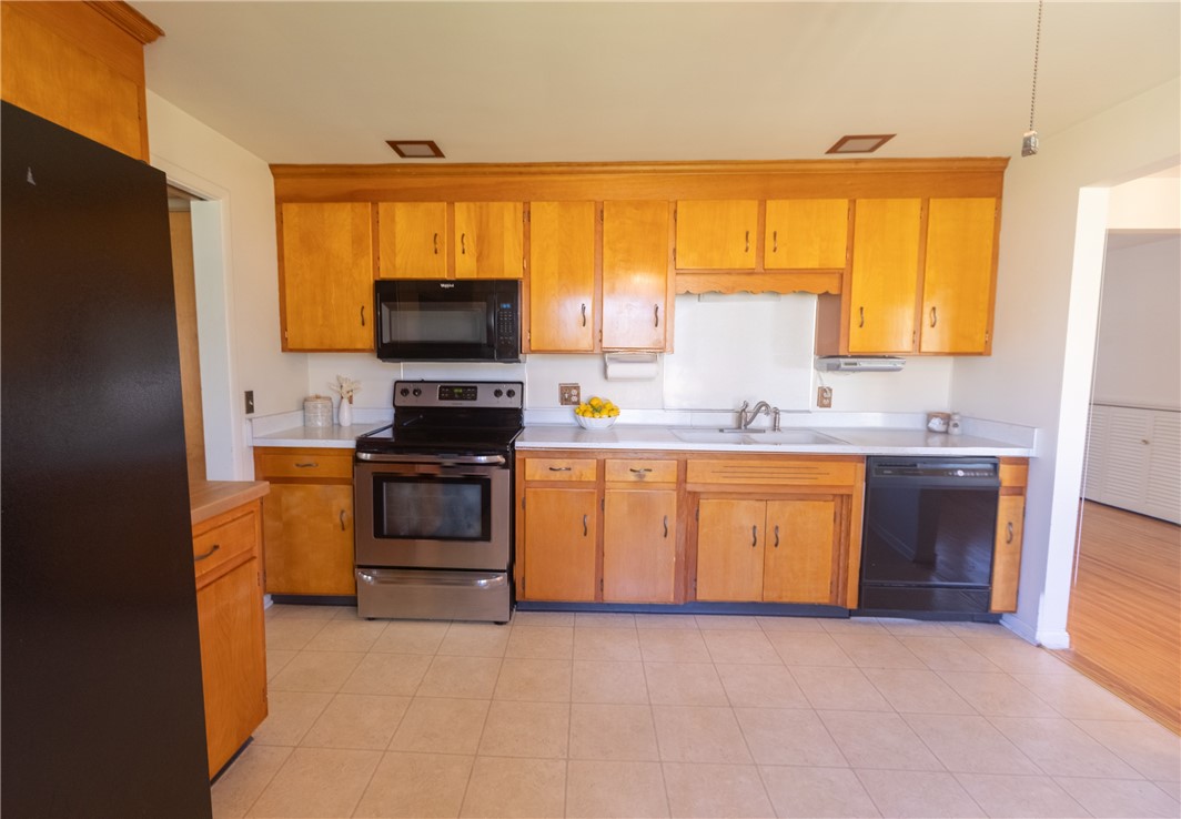 139 Rhea Crescent, Greece, New York image 9