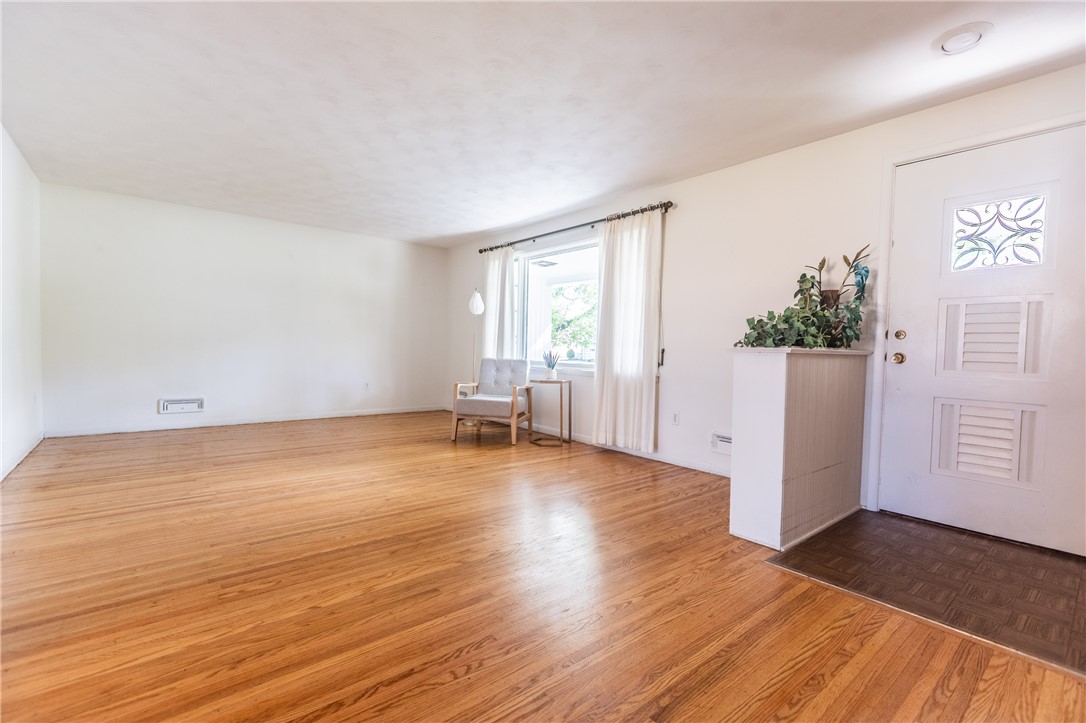 139 Rhea Crescent, Greece, New York image 5