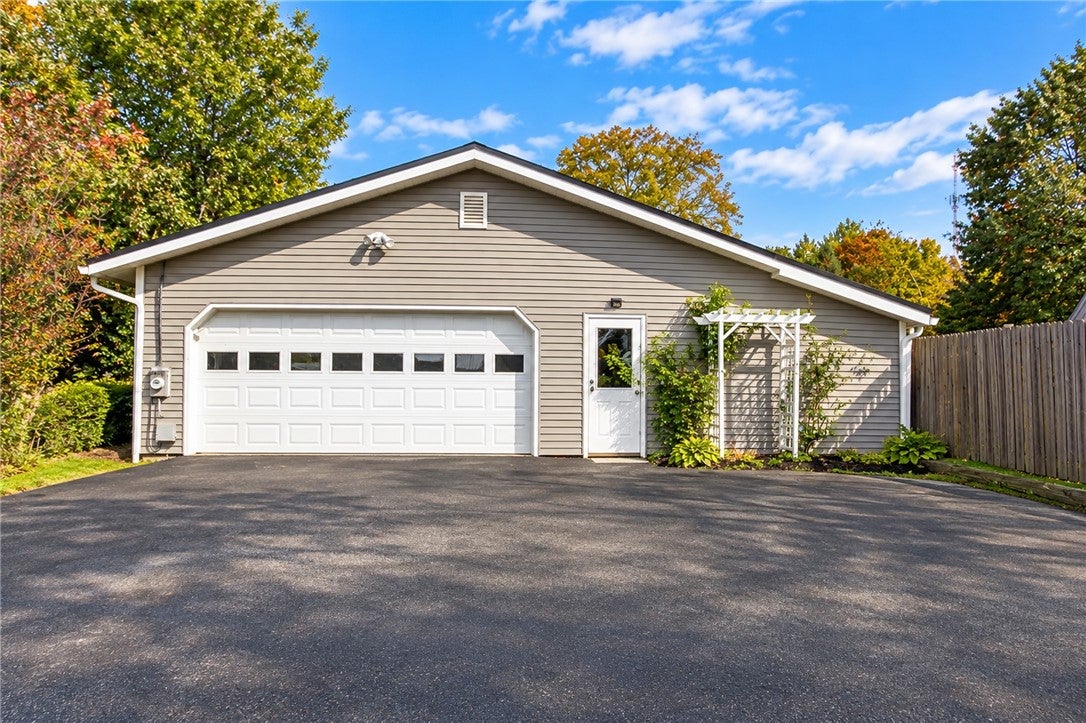 1108 Brumm Rd