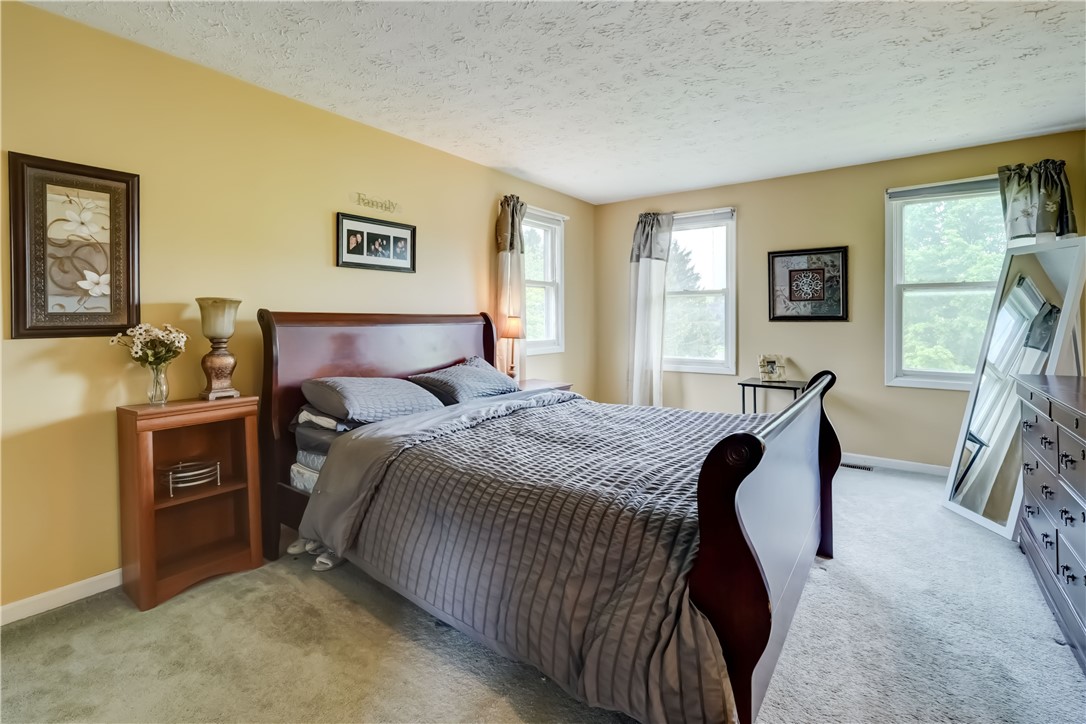 16 Canterbury Trail, Penfield, New York image 29