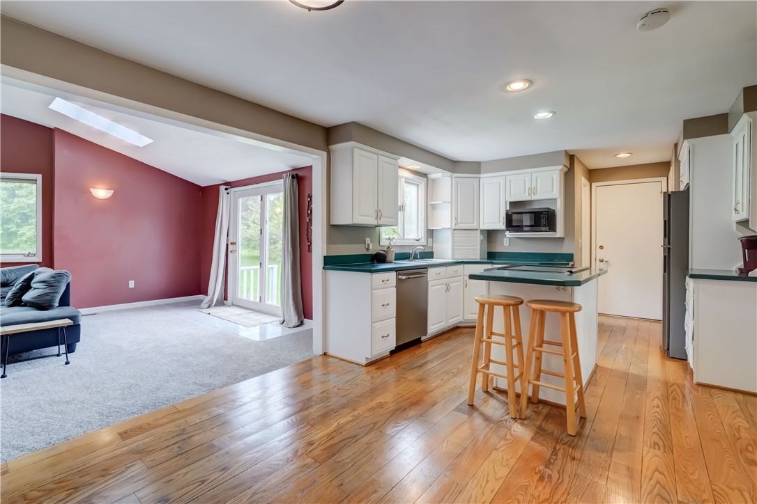 16 Canterbury Trail, Penfield, New York image 14