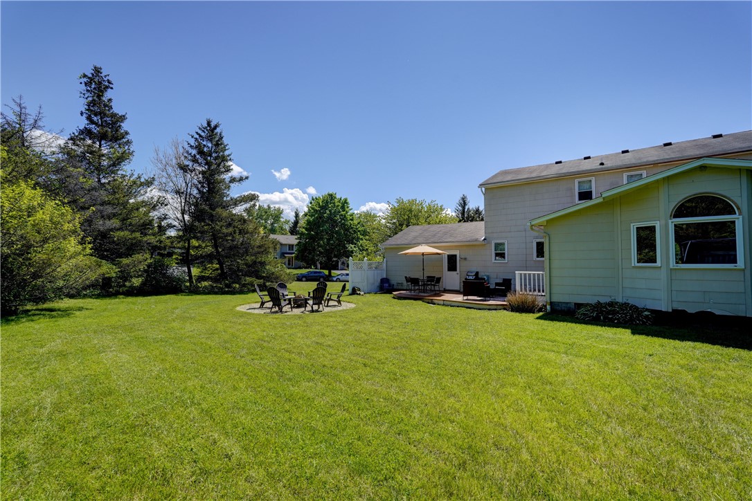 16 Canterbury Trail