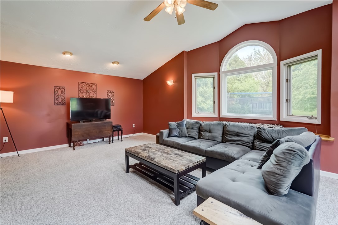 16 Canterbury Trail, Penfield, New York image 18