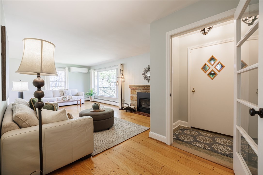 21 Cobb Terrace, Brighton, New York image 3