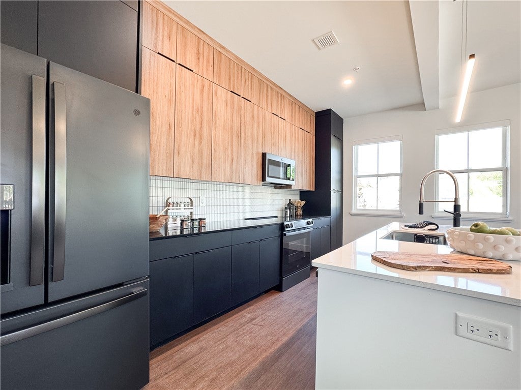 Photo of 75 Monroe Avenue #1102, Pittsford, NY 14534 (MLS # R1715354)