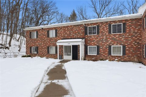 81 Lost Mountain Trail Penfield NY 14625