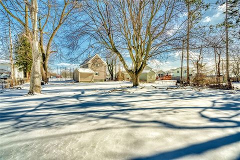 Tiny photo for 883 Brown Road, Irondequoit, NY 14622 (MLS # R1659319)