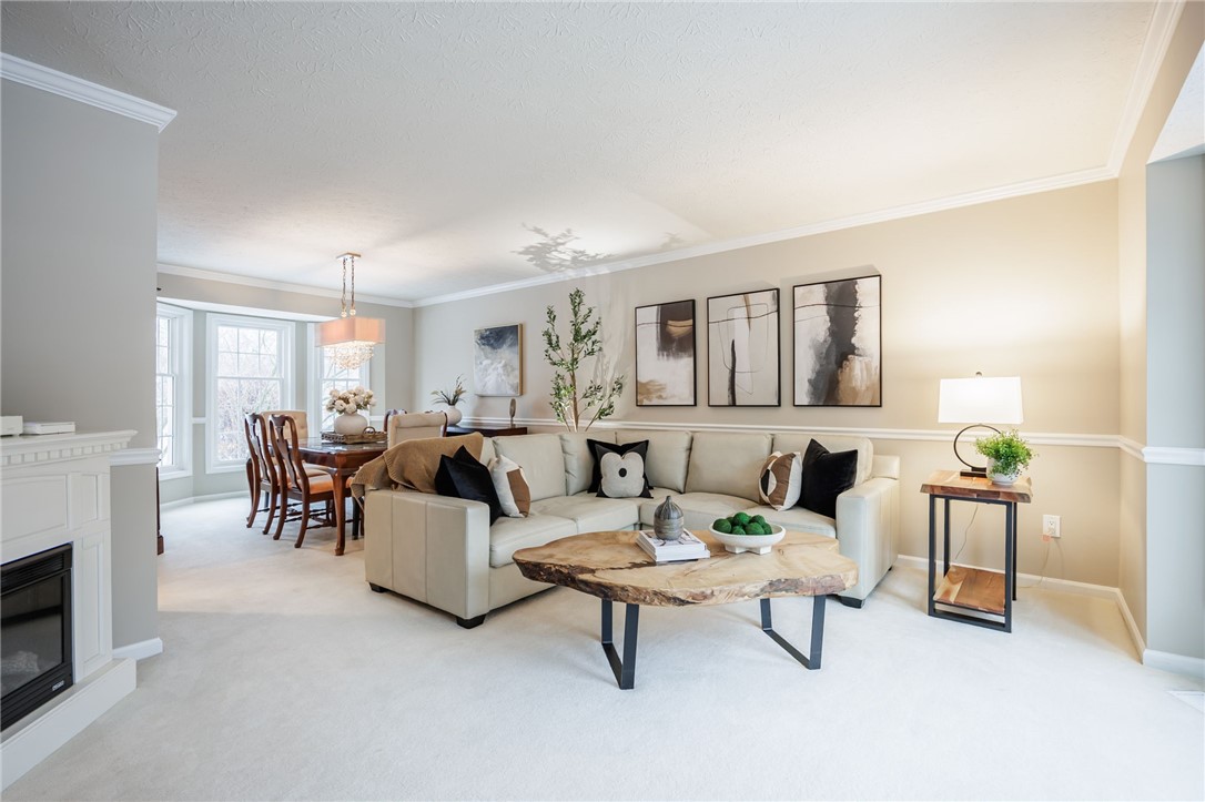 85 E Pointe