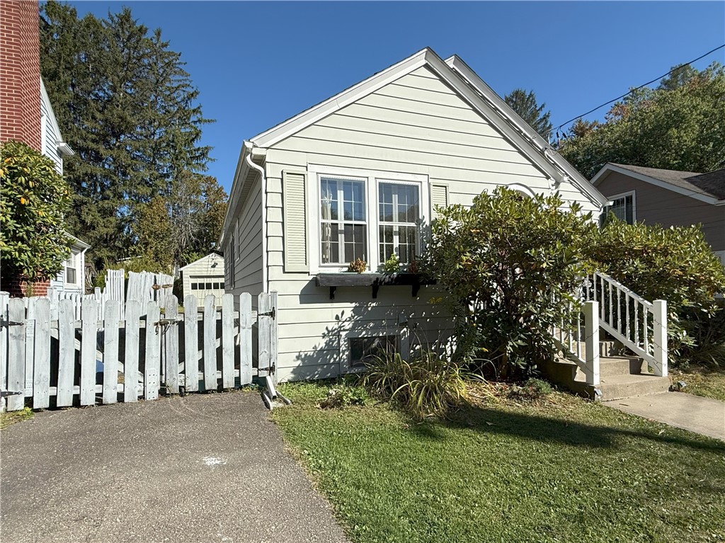312 Larchmont Road