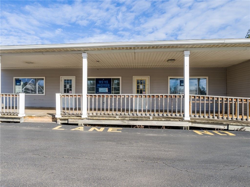 Photo of 2139 N N Union St Street #3, Spencerport, NY 14559 (MLS # R1520180)