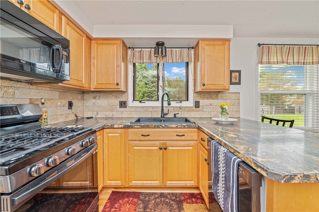 60 Flynnwood Drive, Greece, New York image 20