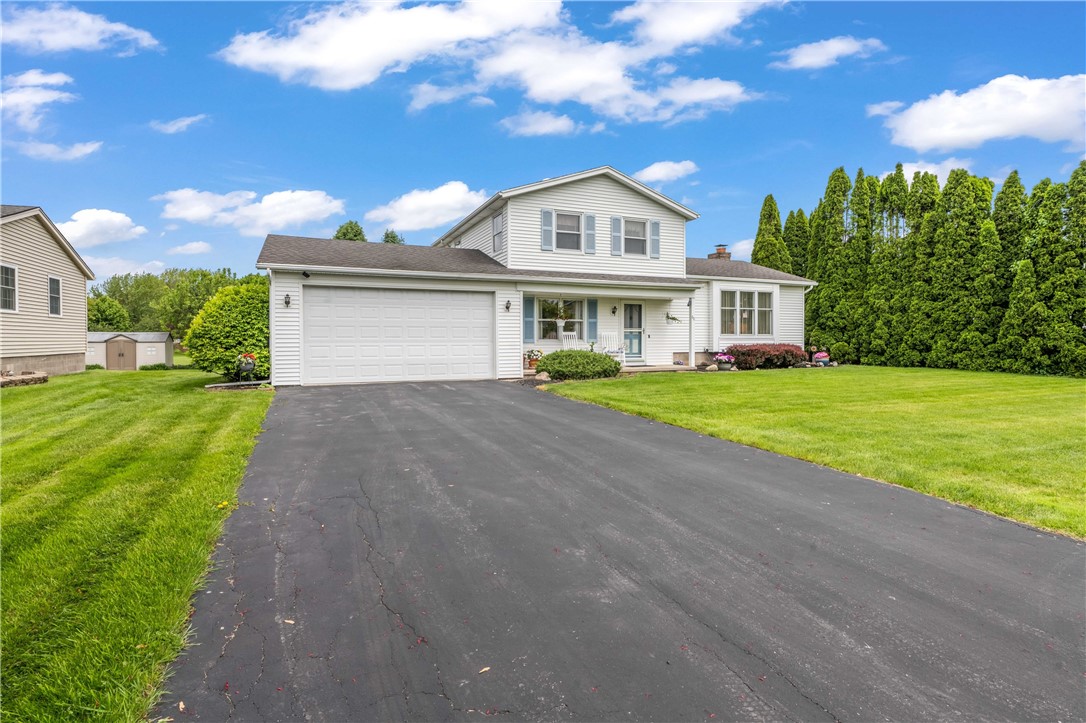 60 Flynnwood Drive, Greece, New York image 2