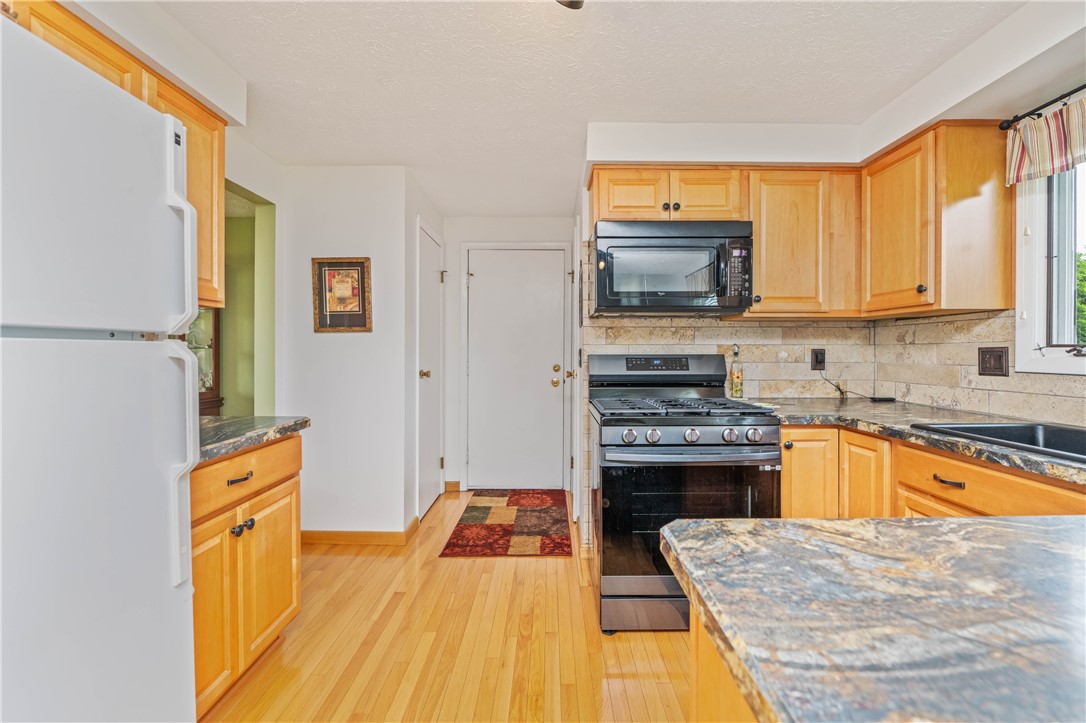 60 Flynnwood Drive, Greece, New York image 19