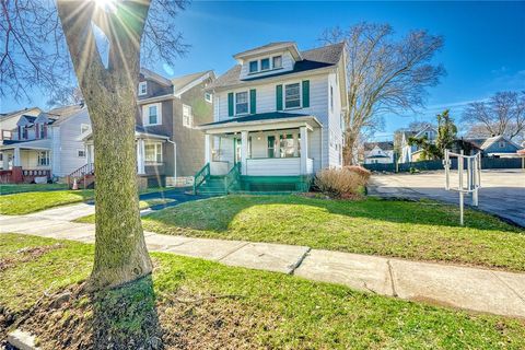 Homes For Sale - 115 Barberry Ter<br/> Rochester, NY 14621