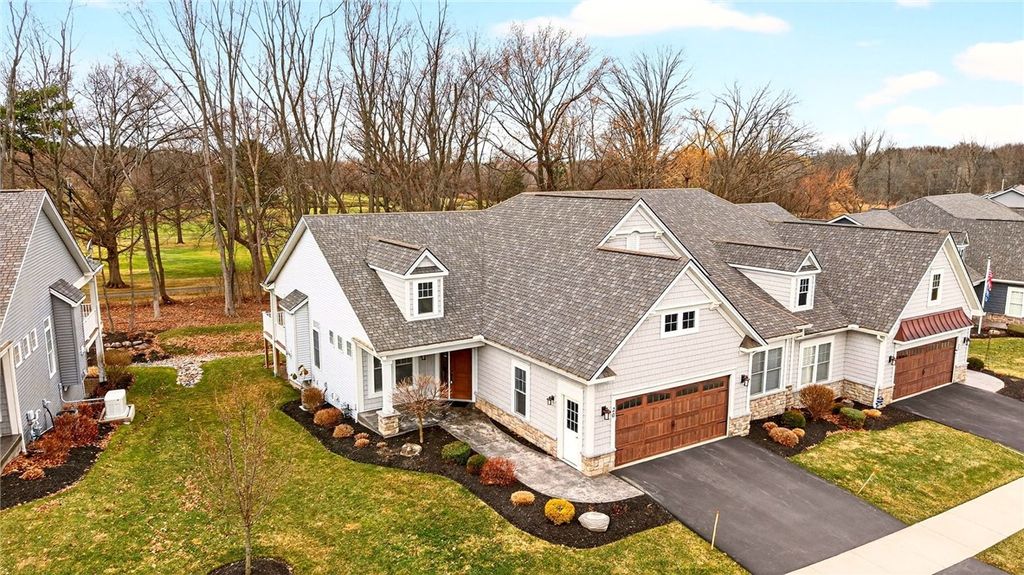 Photo of 20 Greenpoint Trail, Pittsford, NY 14534 (MLS # R1665642)