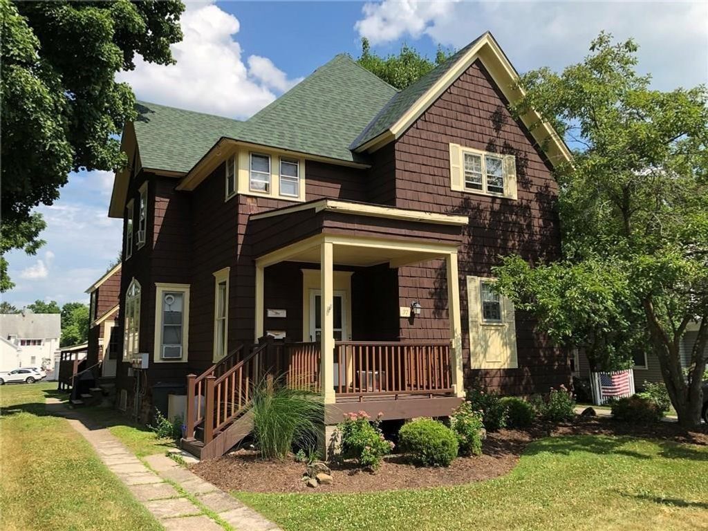 Photo of 37 Perrin Apt #4 Street, Perinton, NY 14450 (MLS # R1665498)