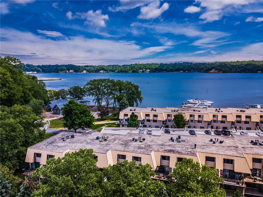 Search Properties 2 208 bay village drive