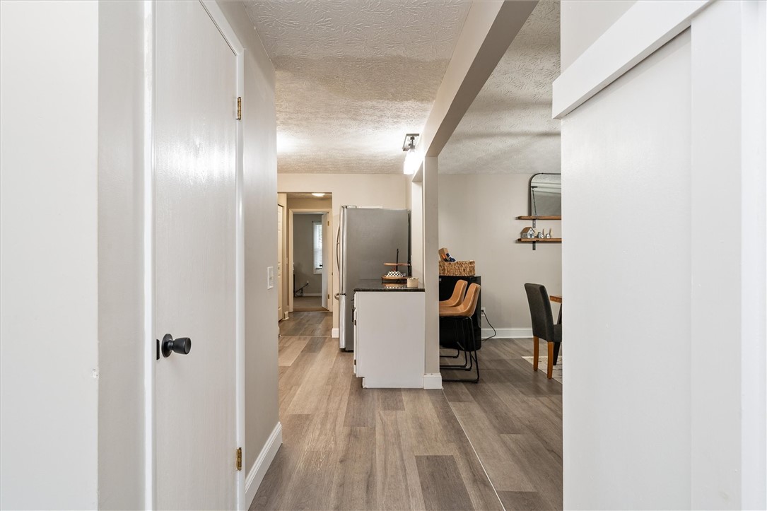 Rochester, Ny Homes For Sale 4 34 lone oak circle