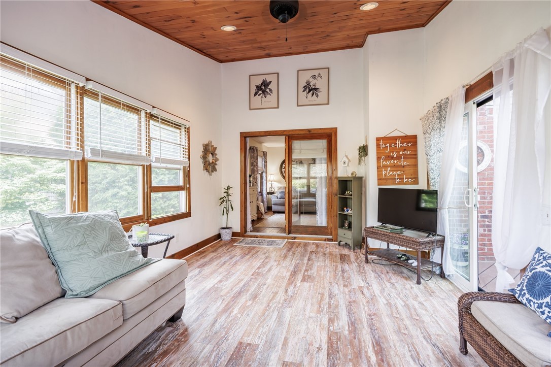 75 Pinebrook Drive, Greece, New York image 19