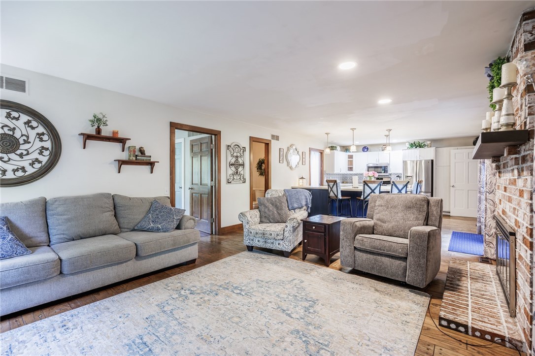 75 Pinebrook Drive, Greece, New York image 25