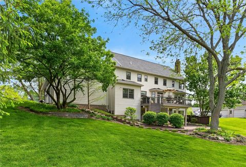 Tiny photo for 9 Neuchatel Lane, Perinton, NY 14450 (MLS # R1683280)