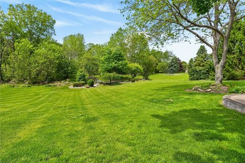 Tiny photo for 9 Neuchatel Lane, Perinton, NY 14450 (MLS # R1683280)
