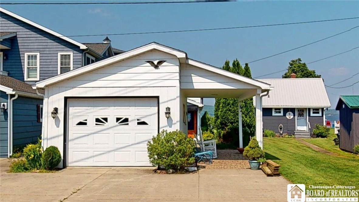 Search Properties 4 2472 lakeside drive