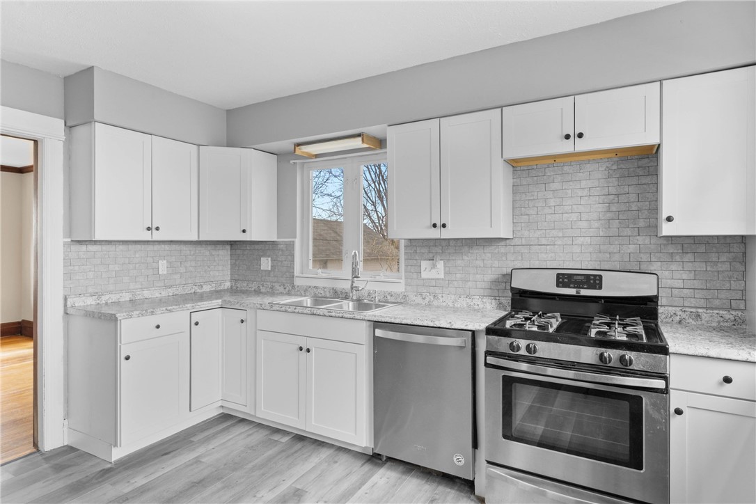 34 Winchester Street, Rochester, New York image 13