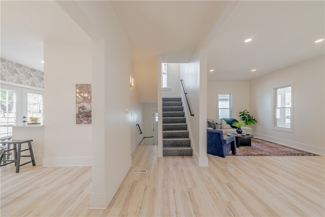 365 Durnan Street