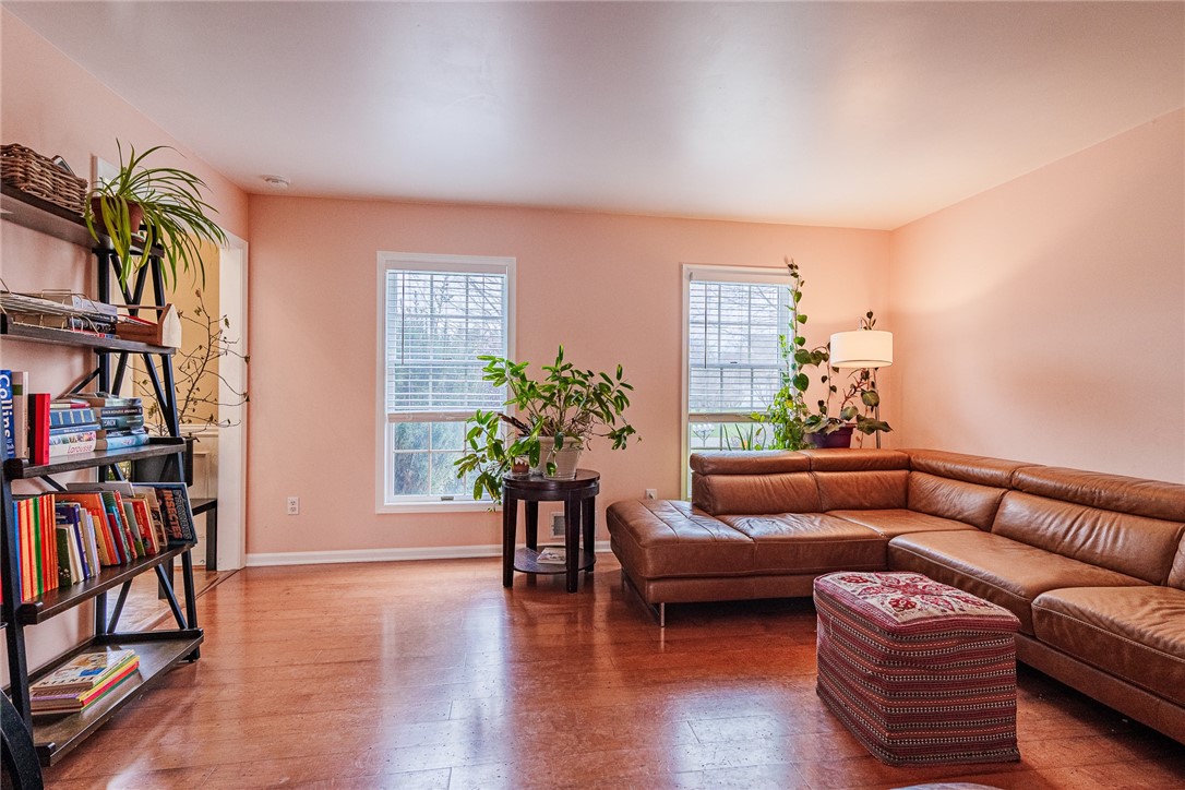 32 Scarborough Park, Penfield, New York image 31