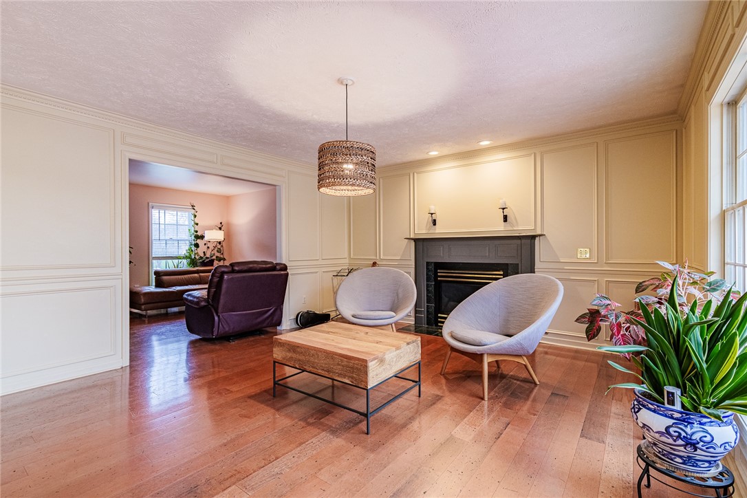 32 Scarborough Park, Penfield, New York image 28