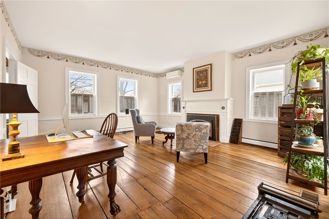 9111 State Route 5 And 20