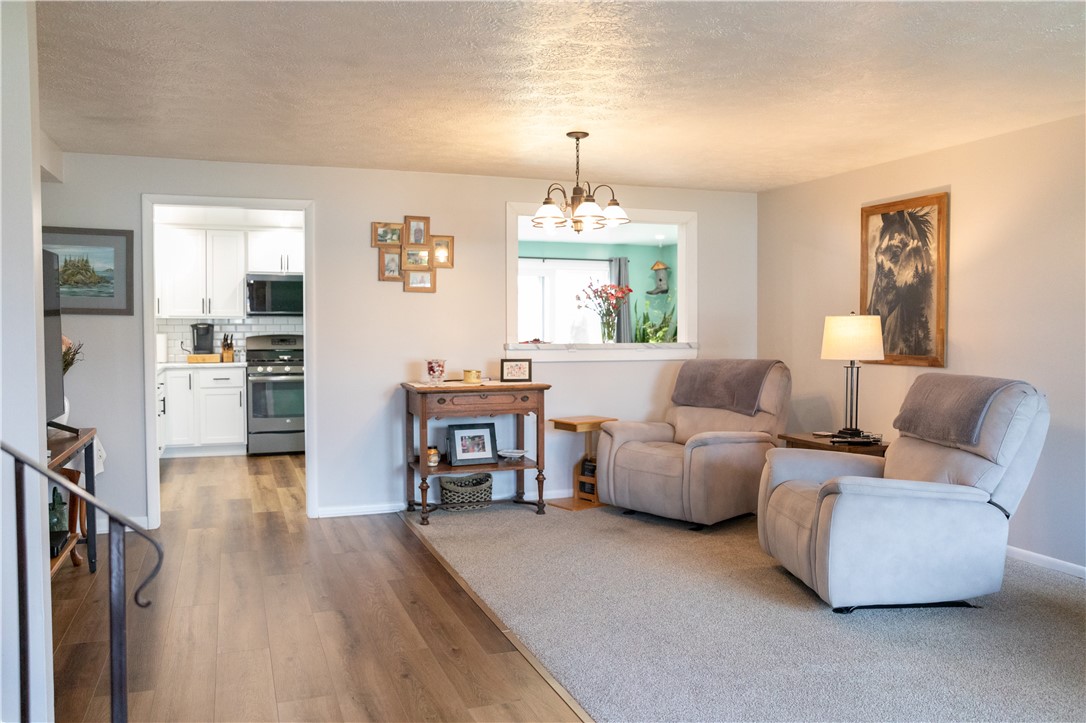 15 Virginia Manor Road