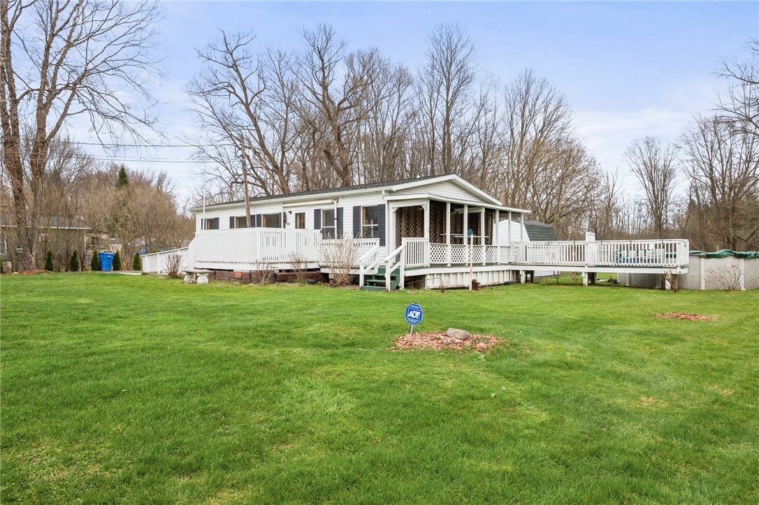 1731 Pioneer Road, Manchester, New York image 1