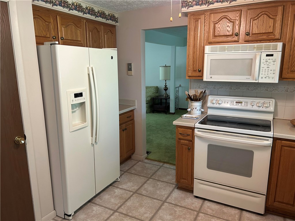 106 Olde Harbour Trl, Greece, New York image 5