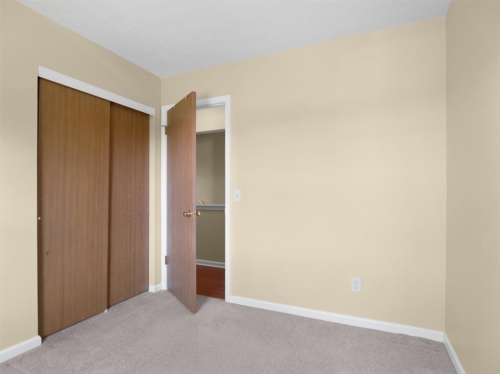 131 Grangerford Hts Hts, Henrietta, New York image 16