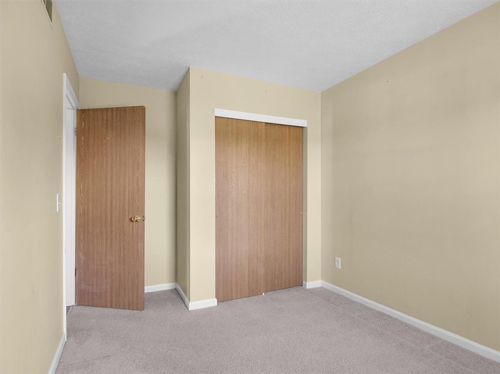 131 Grangerford Hts Hts, Henrietta, New York image 19
