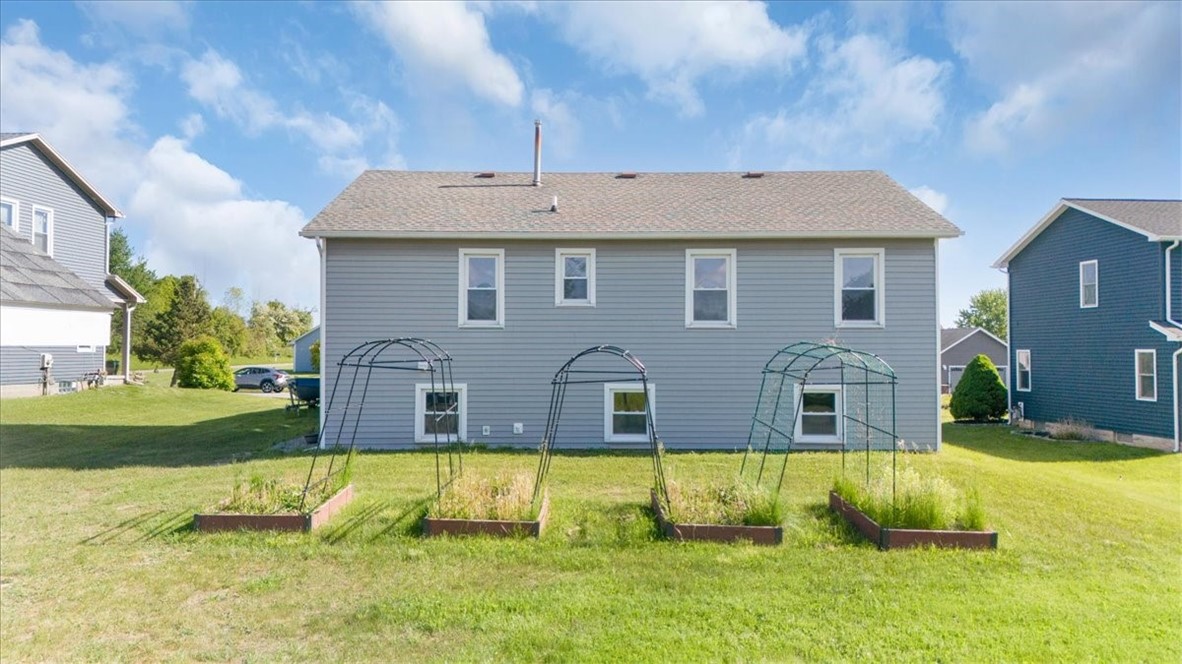 131 Grangerford Hts Hts, Henrietta, New York image 31