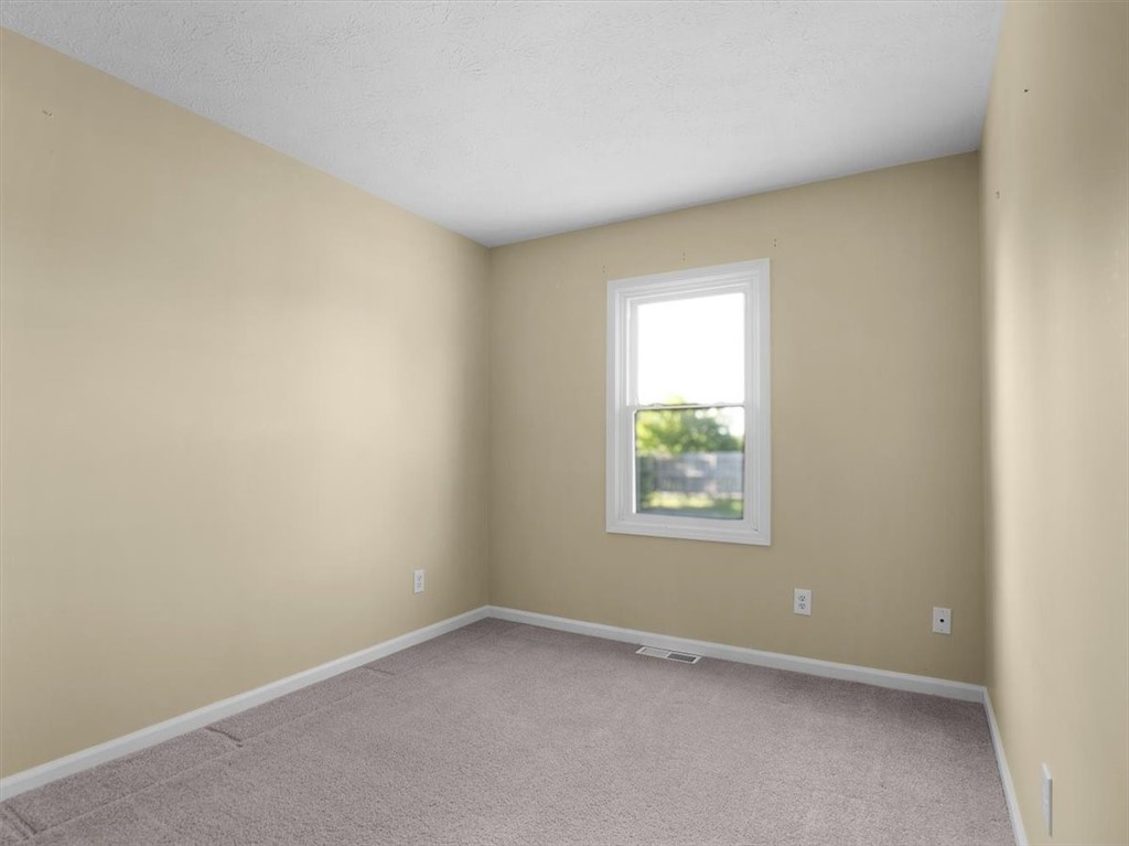 131 Grangerford Hts Hts, Henrietta, New York image 18