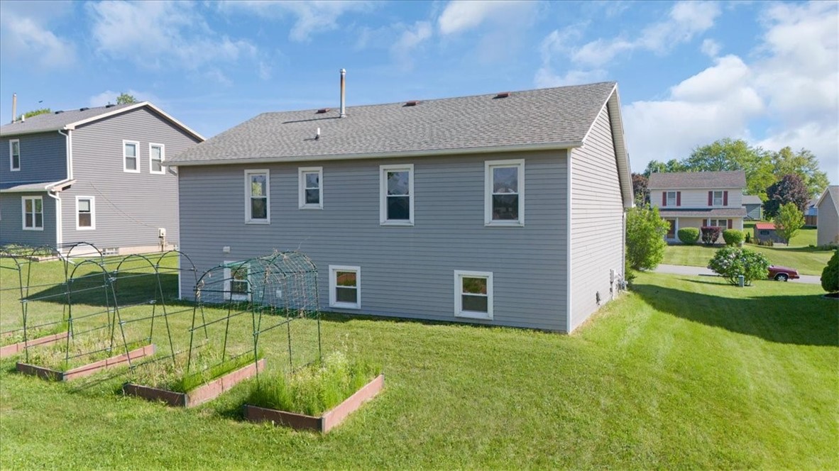 131 Grangerford Hts Hts, Henrietta, New York image 34