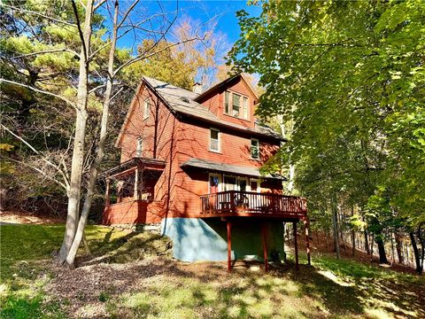 Photo of 2 Lincoln Street, Oneonta, NY 13820 (MLS # R1575876)
