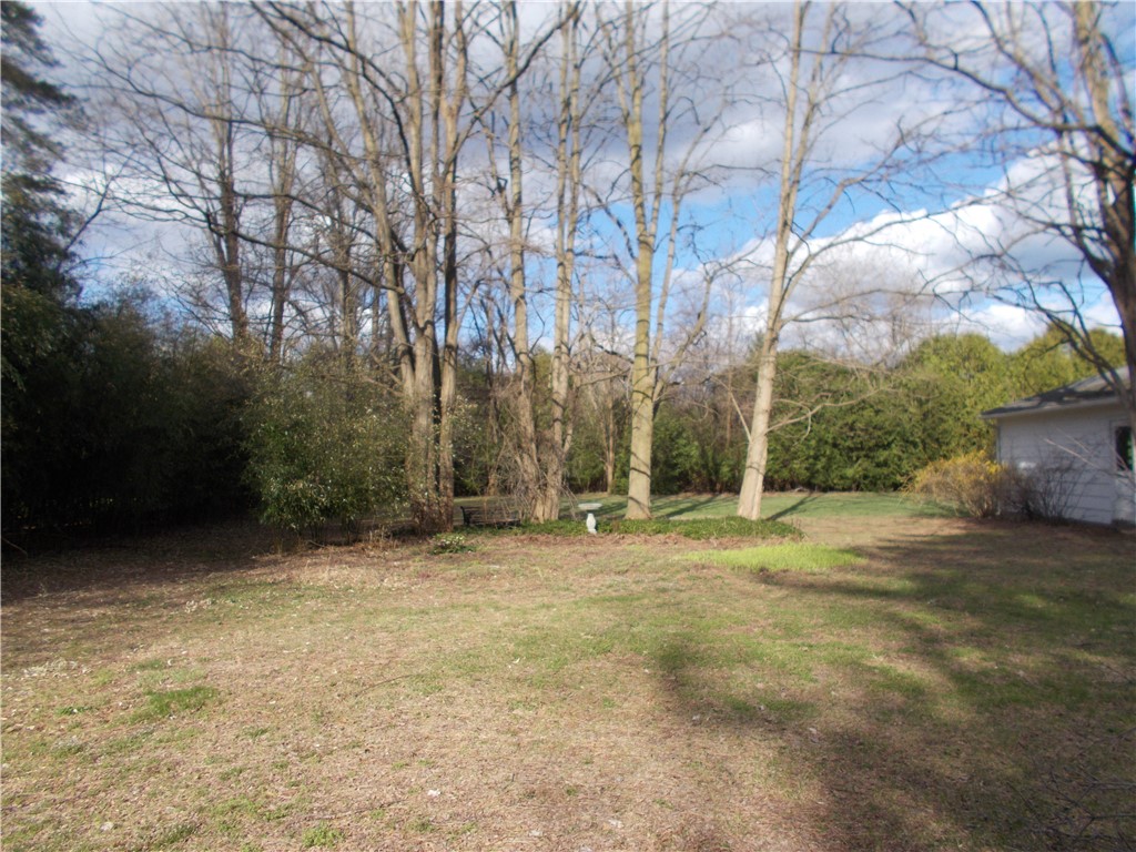 725 Holt Road, Webster, New York image 4