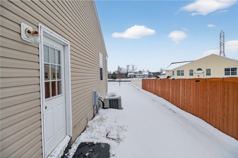 Tiny photo for 8031 Kings Hotel Place, Cicero, NY 13039 (MLS # R1655284)