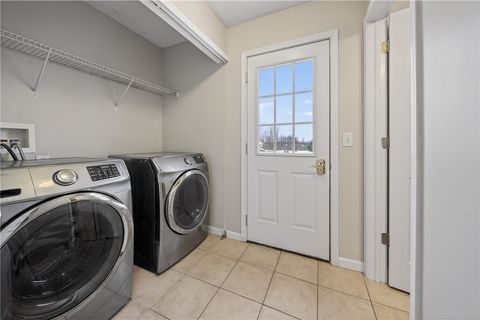 Tiny photo for 8031 Kings Hotel Place, Cicero, NY 13039 (MLS # R1655284)