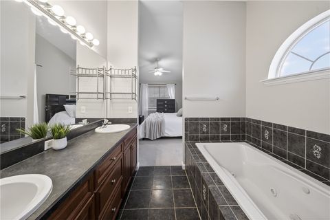 Tiny photo for 8031 Kings Hotel Place, Cicero, NY 13039 (MLS # R1655284)