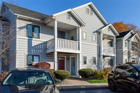 Photo of 296 S Fitzhugh Street, Rochester, NY 14608 (MLS # R1654695)