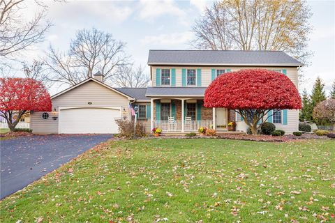 Photo of 165 Woodleaf, Henrietta, NY 14534 (MLS # R1646077)