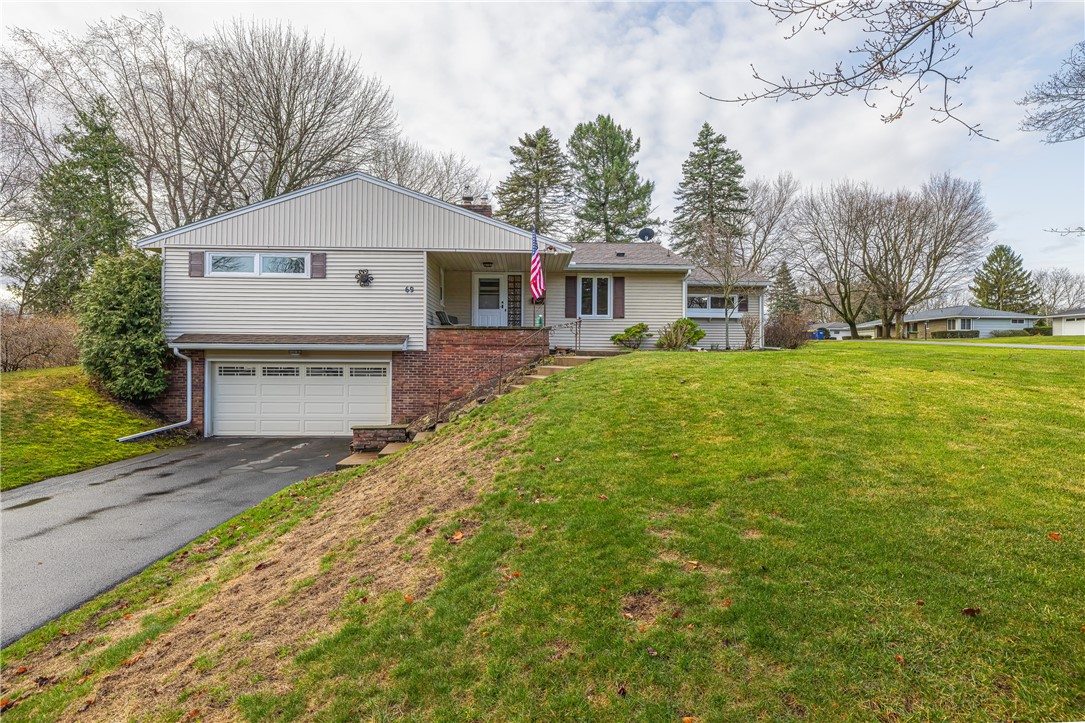 69 Highledge Drive, Penfield, New York image 6